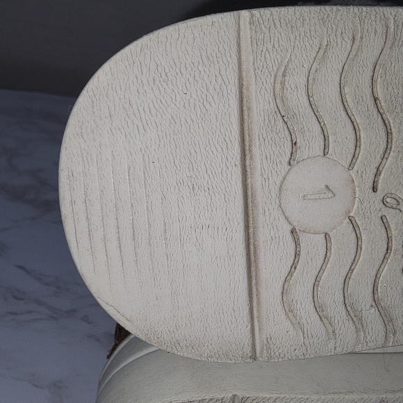 cat&jack size 1 leather boots - Picture 8 of 10